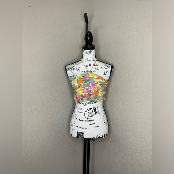 #112 NWOT Zara Floral Halter Top Size Medium - Picture 2 of 4